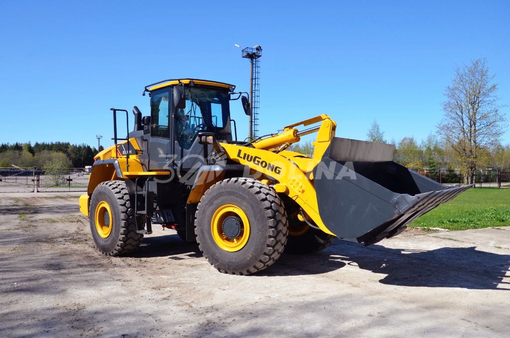 Máy xúc lật Liugong CLG862H sức nâng 6.5 tấn gầu 5.2m3